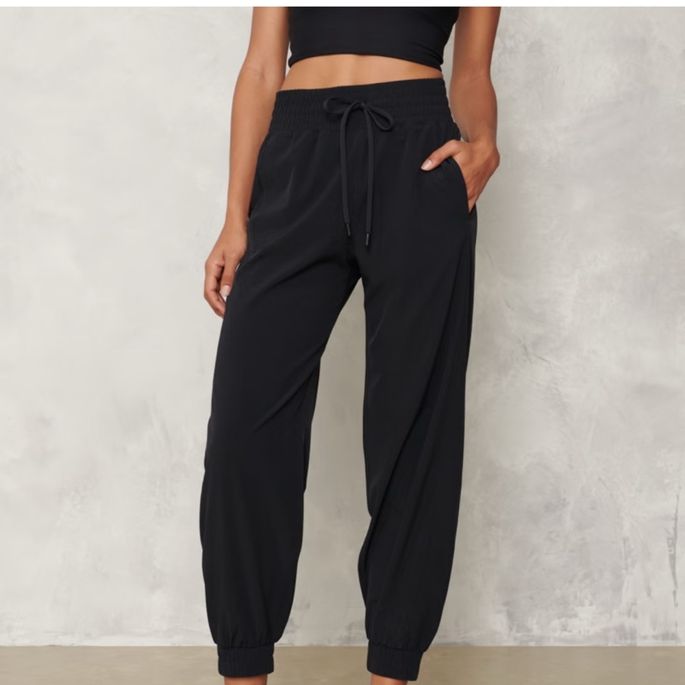 Abercrombie YPB motionTEK jogger